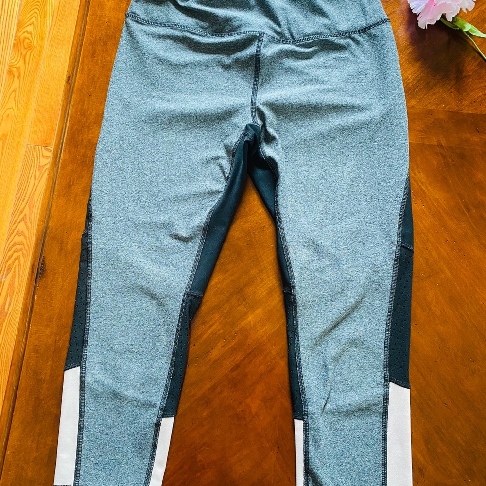 RBX Women Size Medium Capri Tights